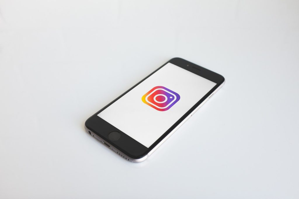 Storie Instagram, in arrivo altri effetti per video Boomerang